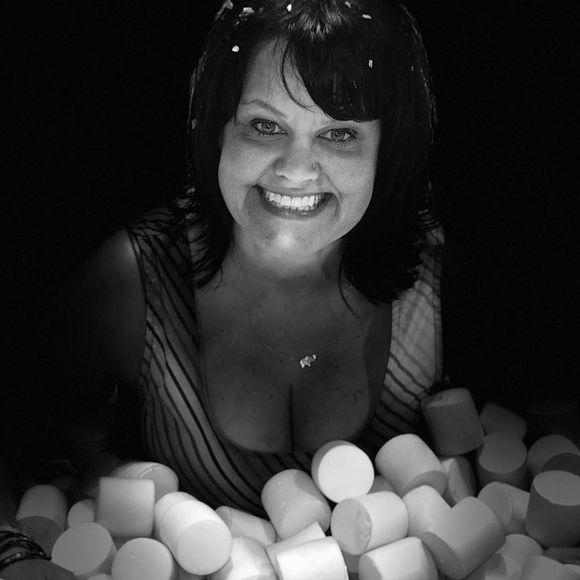 Meet your Posher, Colleen - Picture 1 of 1